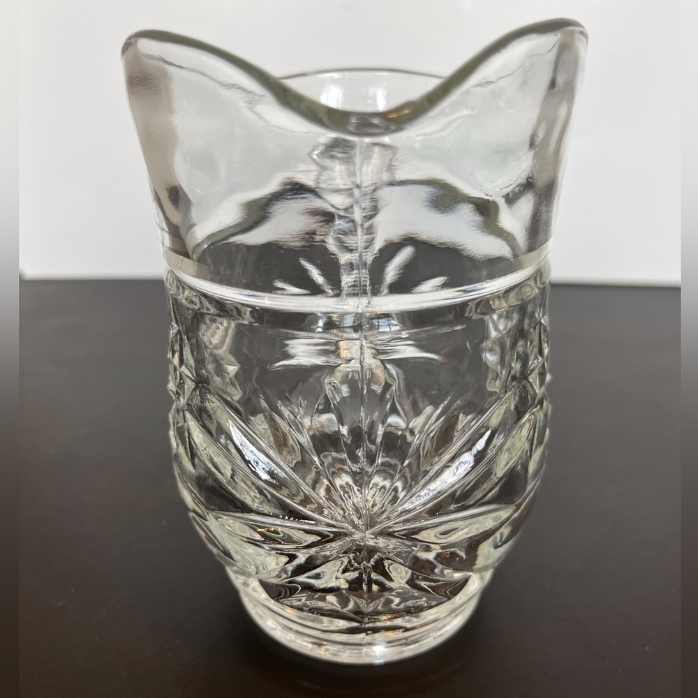 Vintage Anchor Hocking Starburst Small Pitcher - Picture 4 of 9